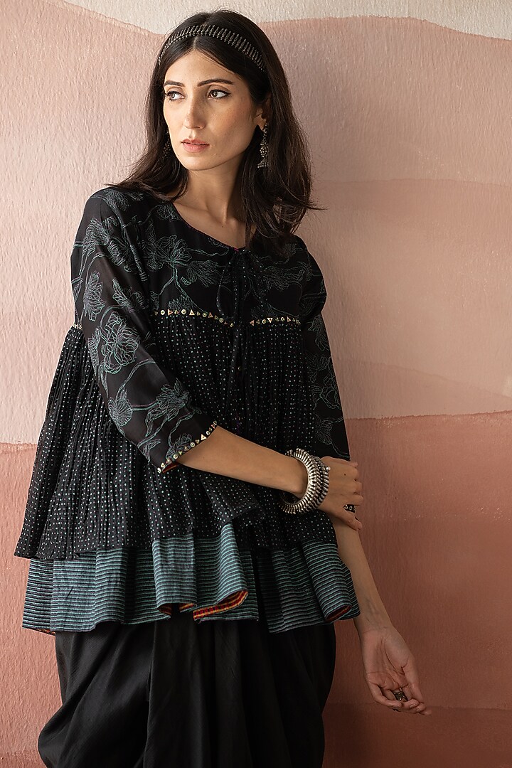 Ebony Black Chanderi Stripe Pleated Skirt Set by Swatti Kapoor at Pernia's Pop Up Shop