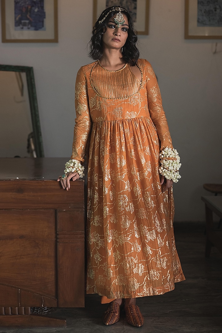 Orange Handwoven Chanderi Printed & Hand Embroidered Kurta Set by Swatti Kapoor at Pernia's Pop Up Shop