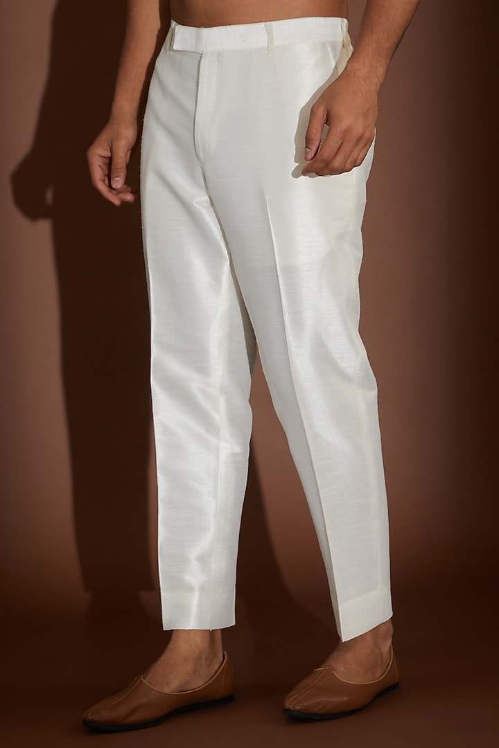 Ivory Chanderi Kurta Set by Sawan Gandhi Men at Pernia's Pop Up Shop