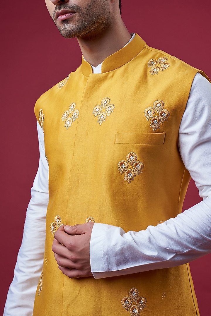 Yellow Silk Embroidered Bundi Jacket by Sawan Gandhi Men at Pernia's Pop Up Shop