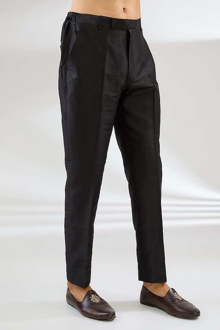 Black Georgette Embroidered Kurta Set by Sawan Gandhi Men at Pernia's Pop Up Shop