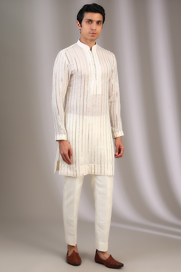 White Ghicha Embellished Kurta Set

 by Sawan Gandhi Men