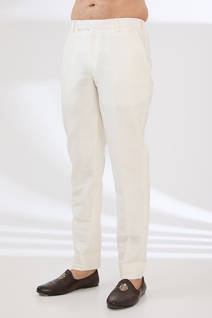 Ivory Georgette Sequins Embroidered Sherwani Set by Sawan Gandhi Men at Pernia's Pop Up Shop