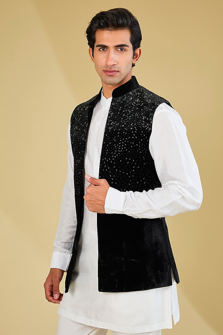 Black Velvet Bundi Jacket by Sawan Gandhi Men