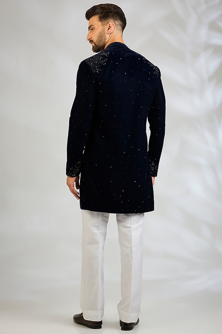 Navy Blue Velvet Kurta by Sawan Gandhi Men at Pernia's Pop Up Shop