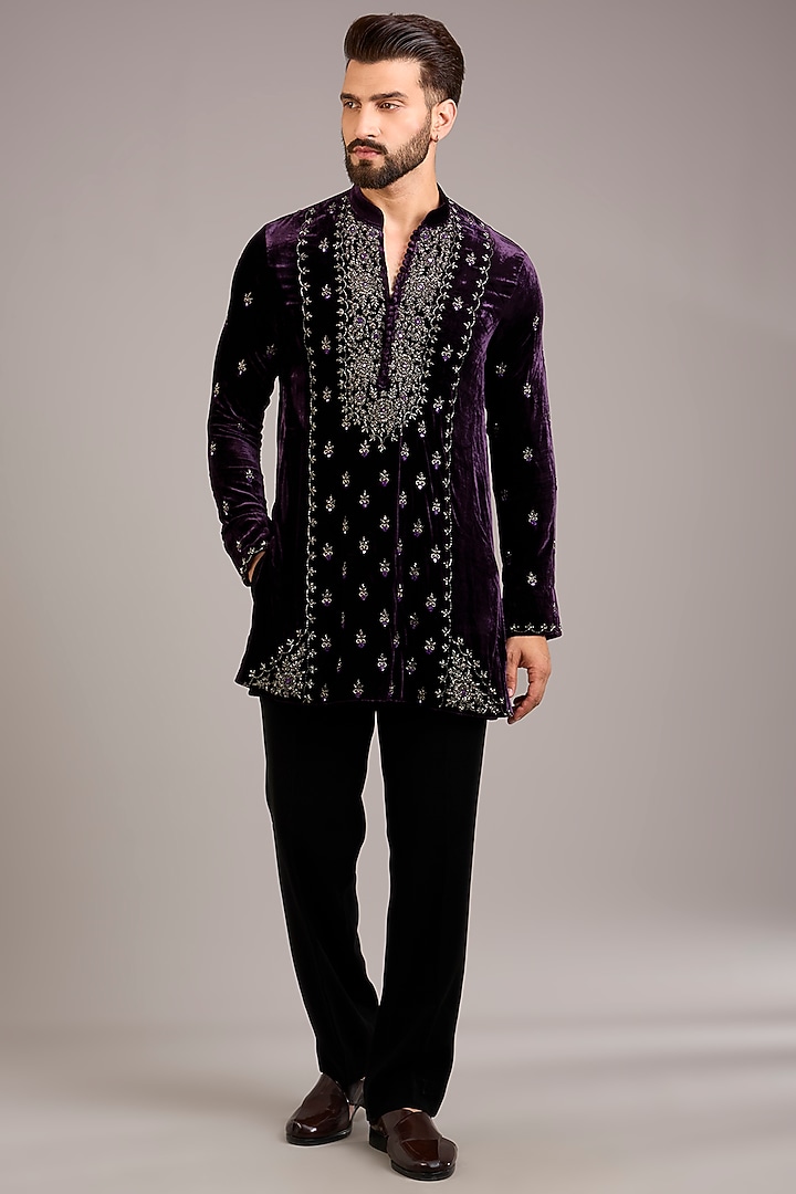 Purple Velvet Embroidered Kurta Set by Sawan Gandhi Men at Pernia's Pop Up Shop