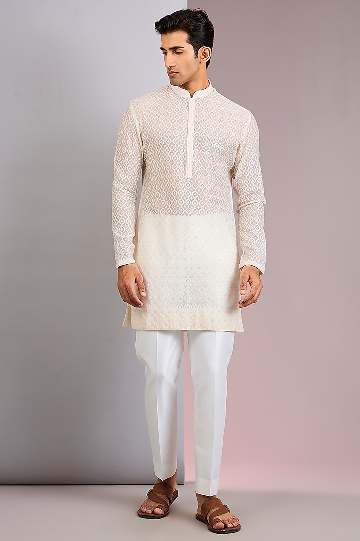 Ivory Chanderi Kurta Set by Sawan Gandhi Men at Pernia's Pop Up Shop