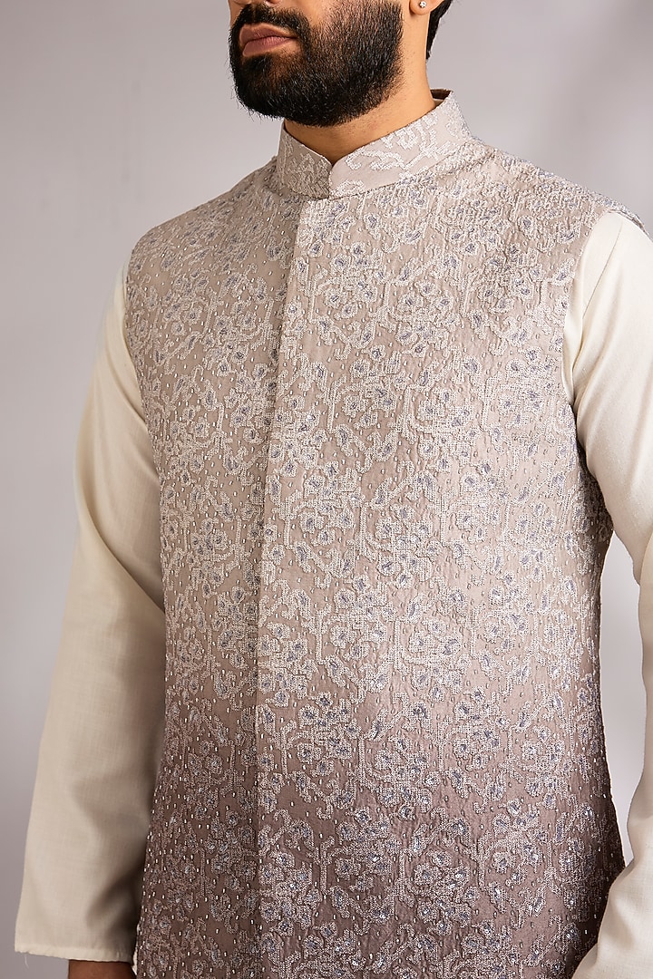 Light-Dark Grey Silk Bundi Jacket by Sawan Gandhi Men at Pernia's Pop Up Shop