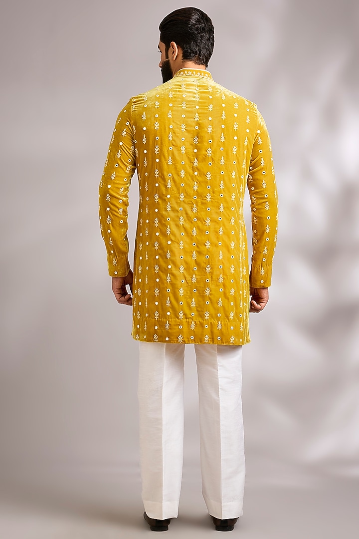 Mustard Velvet Kurta Set by Sawan Gandhi Men at Pernia's Pop Up Shop