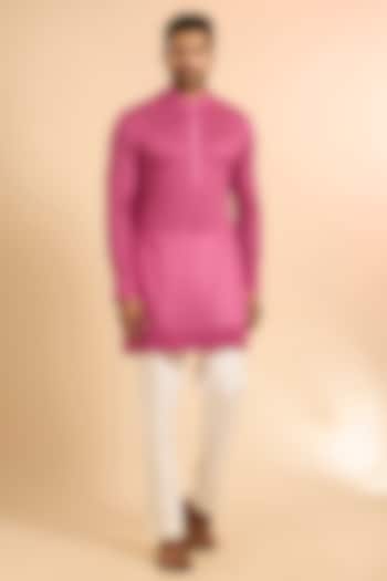 Hot Pink Chanderi Kurta by Sawan Gandhi Men at Pernia's Pop Up Shop