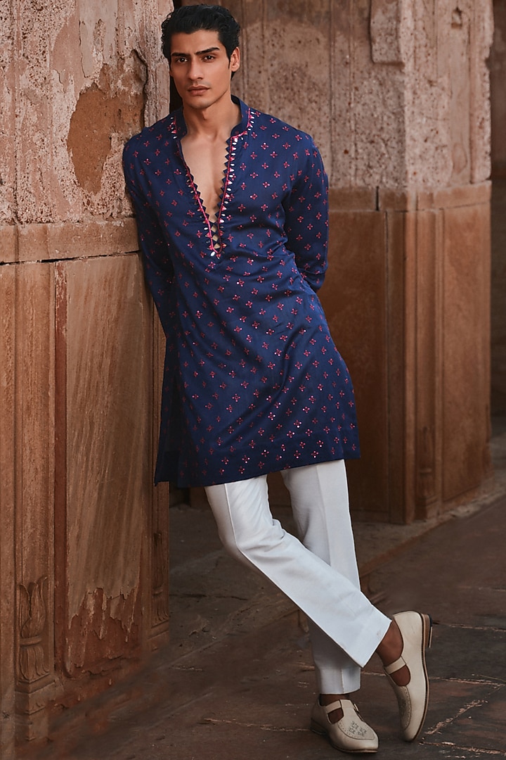 Navy Blue Chanderu Sequins Embroidered Bandhani Kurta Set by Sawan Gandhi Men at Pernia's Pop Up Shop