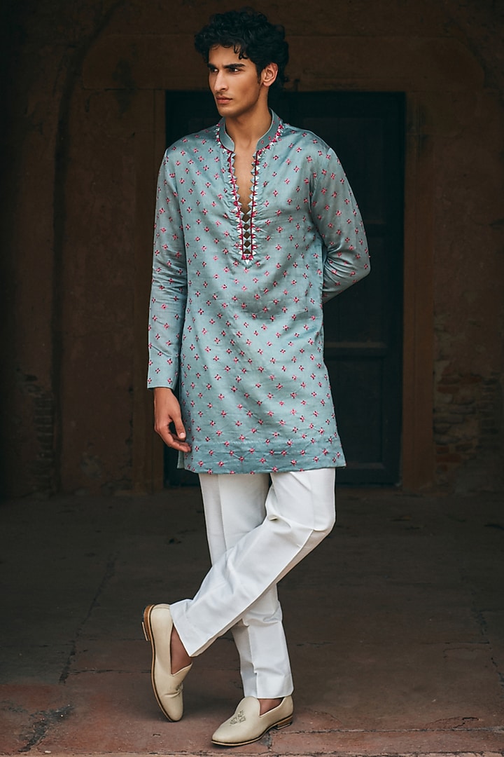Pale Turquoise Chanderi Bandhani Kurta Set by Sawan Gandhi Men at Pernia's Pop Up Shop