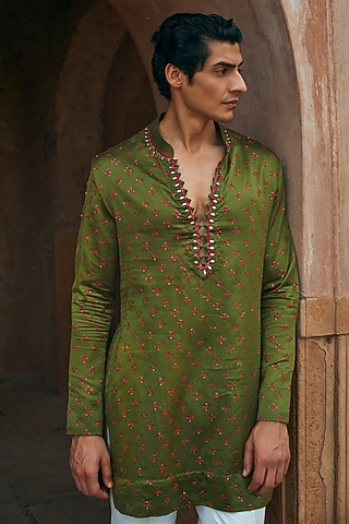 Moss Green Chanderi Mirror Embroidered Bandhani Kurta by Sawan Gandhi Men