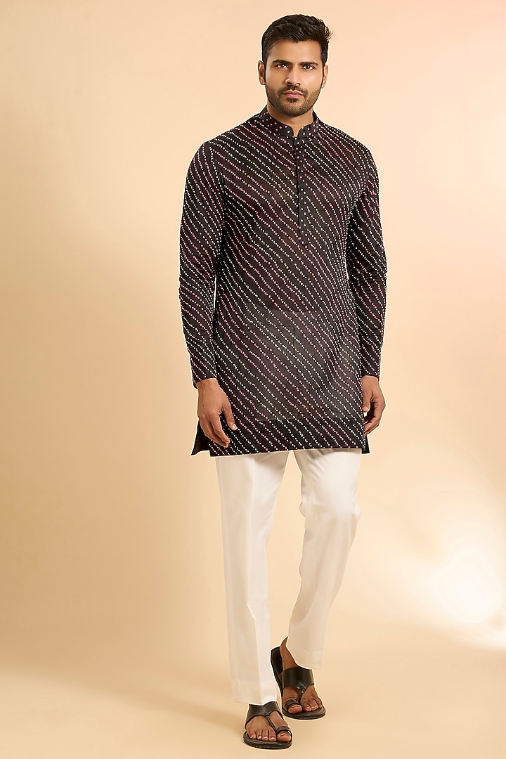 Black Chanderi Kurta by Sawan Gandhi Men at Pernia's Pop Up Shop