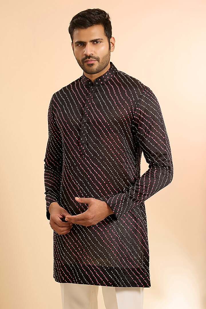 Black Chanderi Kurta by Sawan Gandhi Men at Pernia's Pop Up Shop