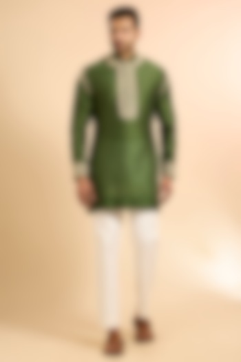 Olive Green Chanderi Kurta by Sawan Gandhi Men at Pernia's Pop Up Shop