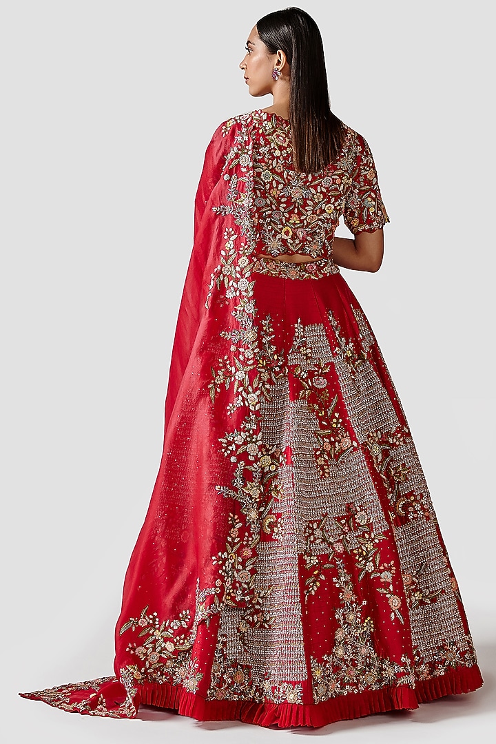 Scarlet Red Hand Embroidered Wedding Lehenga Set by Swati Narula at Pernia's Pop Up Shop