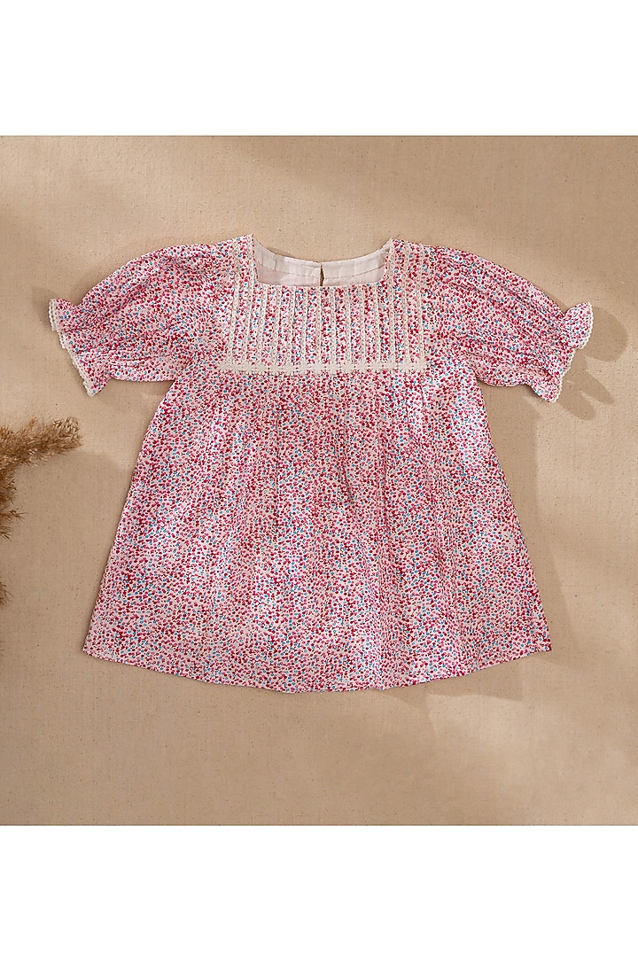Pink Organic Cotton Gift Hamper For Girls by Swoon baby at Pernia's Pop Up Shop