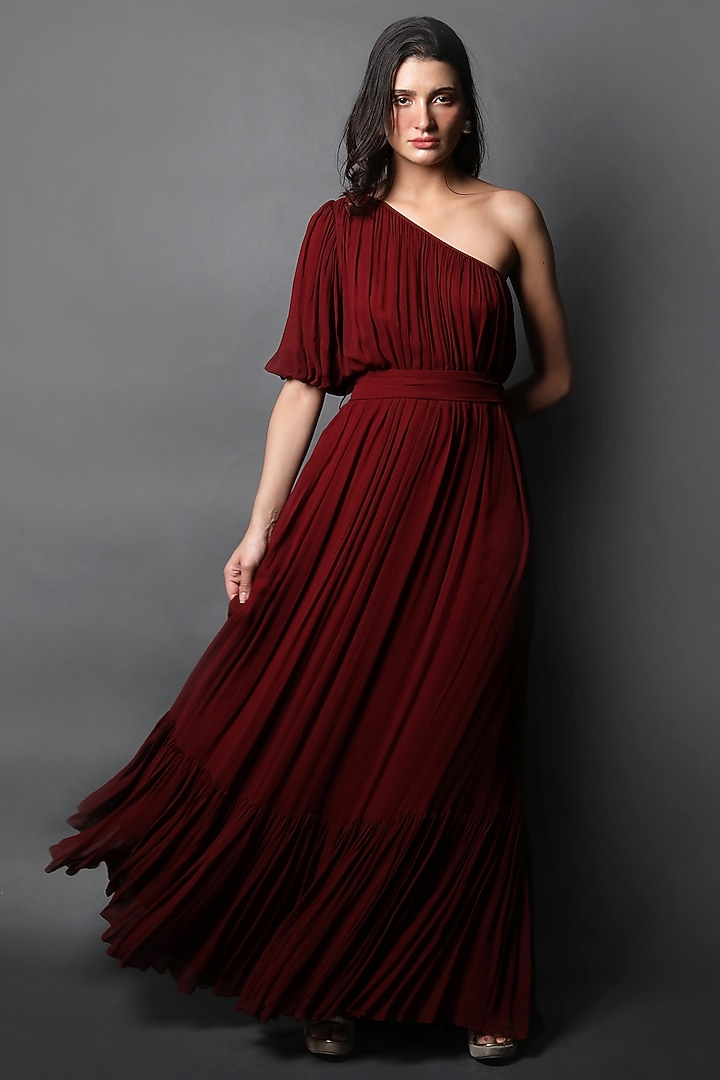 Maroon Georgette Pleated Party Wear Gown by Swatee Singh at Pernia's Pop Up Shop