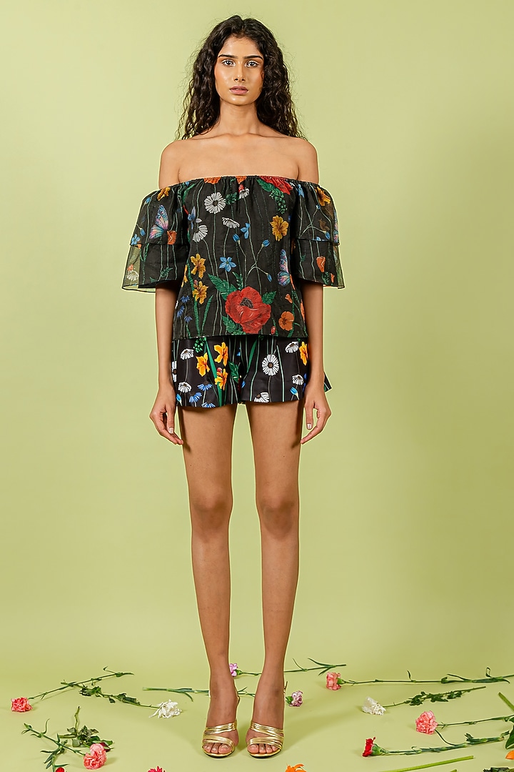 Black Micro A-Line Co-Ord Set by Swatee Singh at Pernia's Pop Up Shop