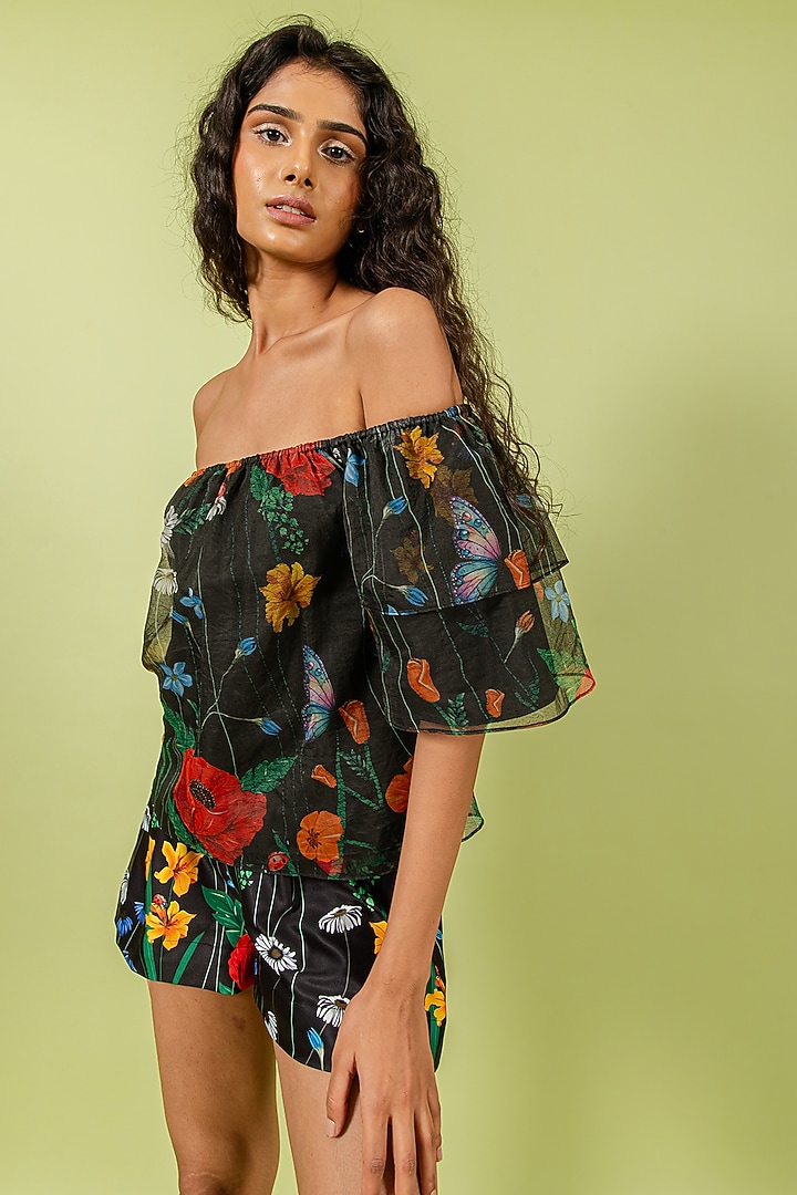 Black Micro A-Line Co-Ord Set by Swatee Singh at Pernia's Pop Up Shop