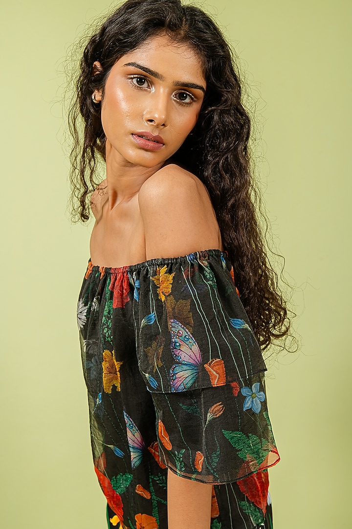 Black Micro A-Line Co-Ord Set by Swatee Singh at Pernia's Pop Up Shop