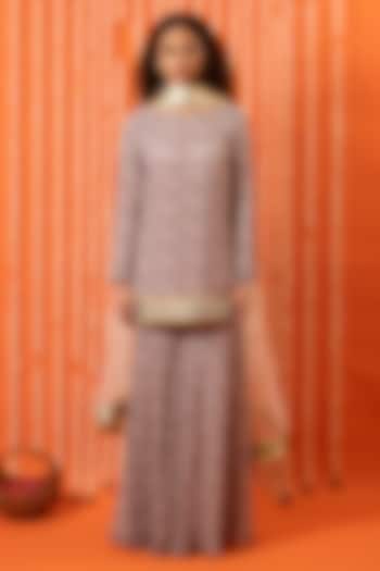 Maroon Georgette Digital Printed Kurta Set by Swatee Singh at Pernia's Pop Up Shop