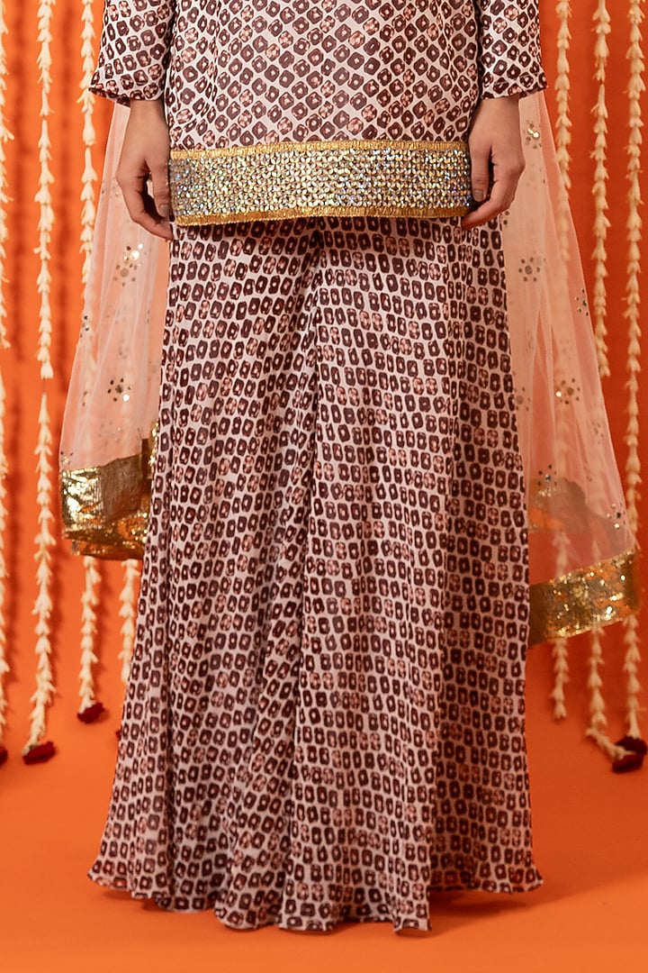 Maroon Georgette Digital Printed Kurta Set by Swatee Singh at Pernia's Pop Up Shop