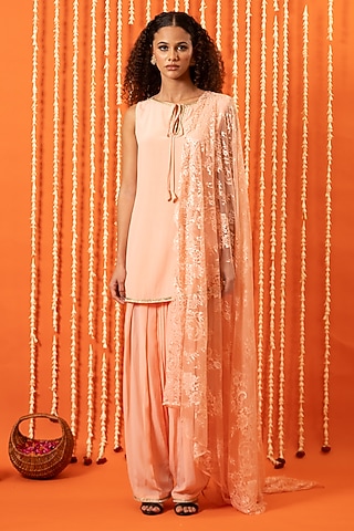 Rose Pink Crepe Lace Embroidered Kurta Set by Swatee Singh
