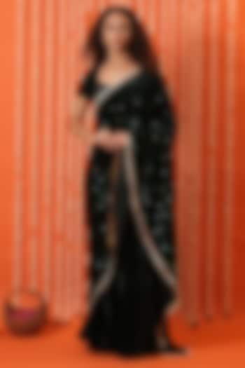 Glass Green Velvet Sequins Embroidered Pre-Stitched Party Wear Saree Set by Swatee Singh at Pernia's Pop Up Shop