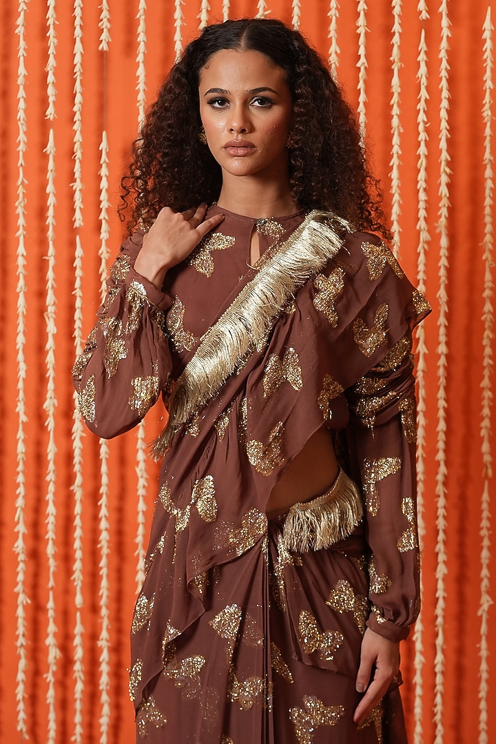 Mud Brown & Gold Georgette Pre-Stitched Party Wear Saree Set by Swatee Singh at Pernia's Pop Up Shop