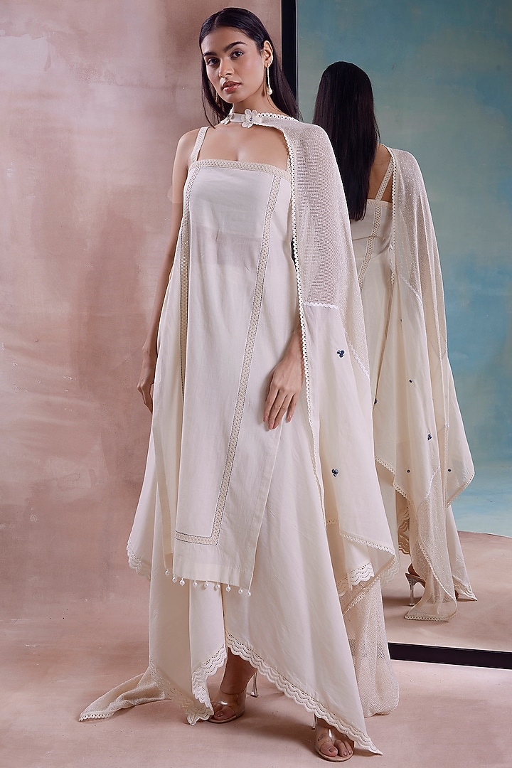 Ivory Organic Cotton Pearl & Lace Asymmetric Layered Kurta Set by Shwetanga at Pernia's Pop Up Shop