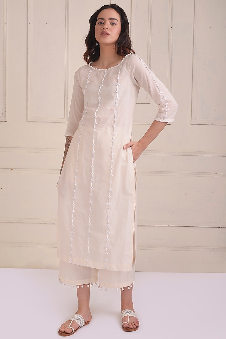 Ivory Organic Cotton Embroidered Kurta Set by Shwetanga at Pernia's Pop Up Shop
