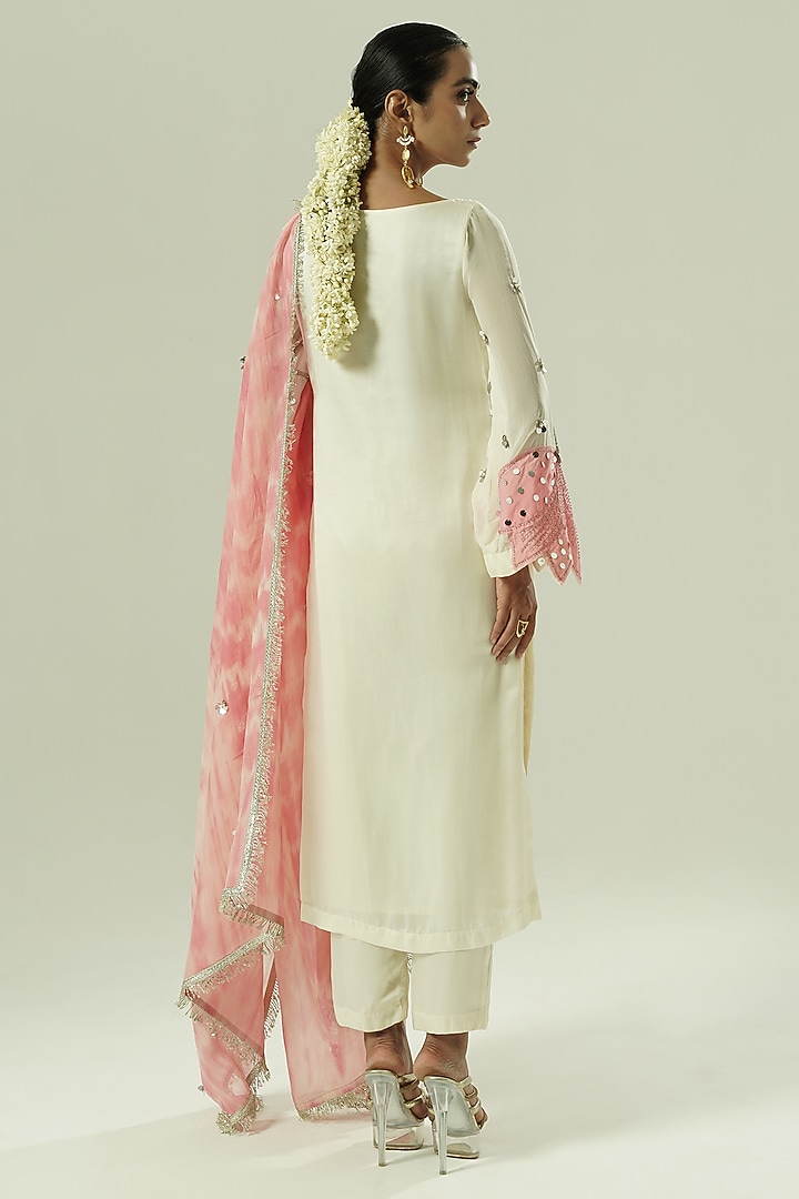 Ivory & Pink Satin Georgette Patchwork Kurta Set by Shwetanga at Pernia's Pop Up Shop