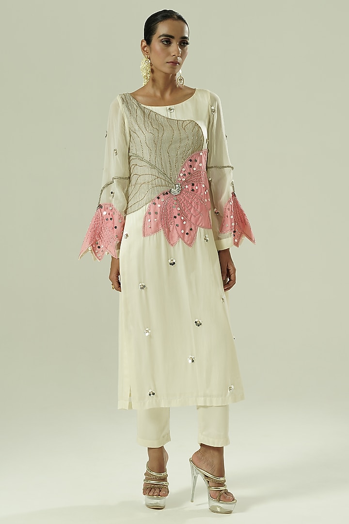 Ivory & Pink Satin Georgette Patchwork Kurta Set by Shwetanga at Pernia's Pop Up Shop