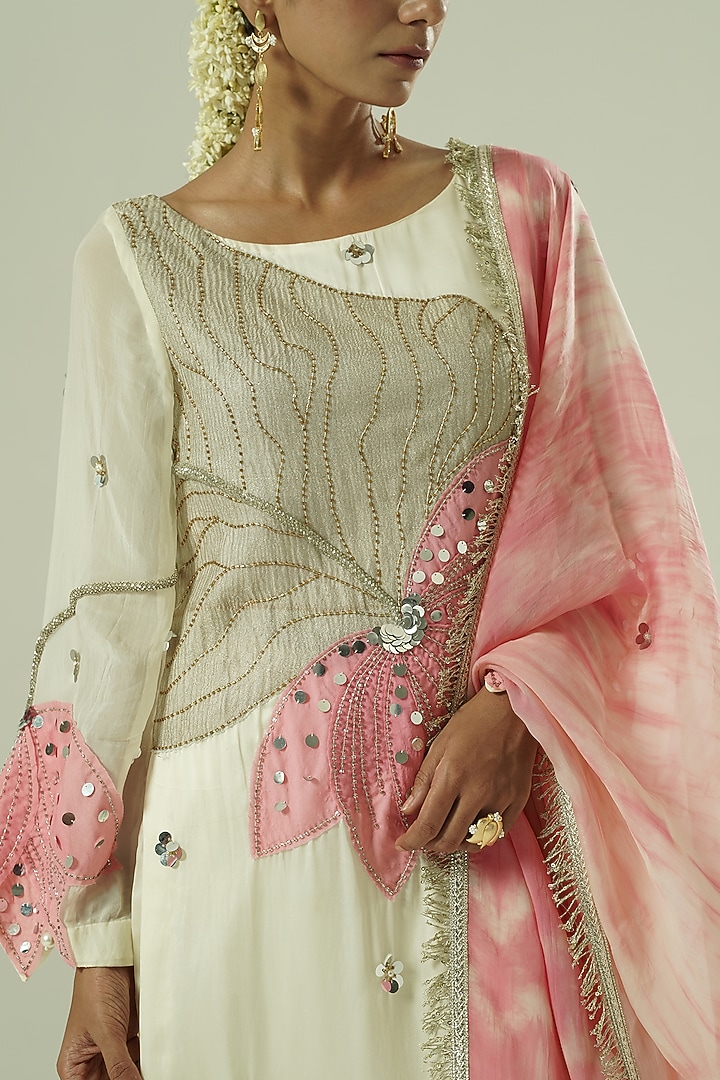 Ivory & Pink Satin Georgette Patchwork Kurta Set by Shwetanga at Pernia's Pop Up Shop