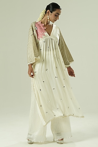 Ivory & Pink Satin Georgette Patchwork Kaftan Set by Shwetanga