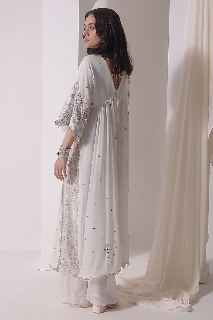 Ecru Crepe Patchwork Embroidered Kaftan Kurta Set by Shwetanga at Pernia's Pop Up Shop
