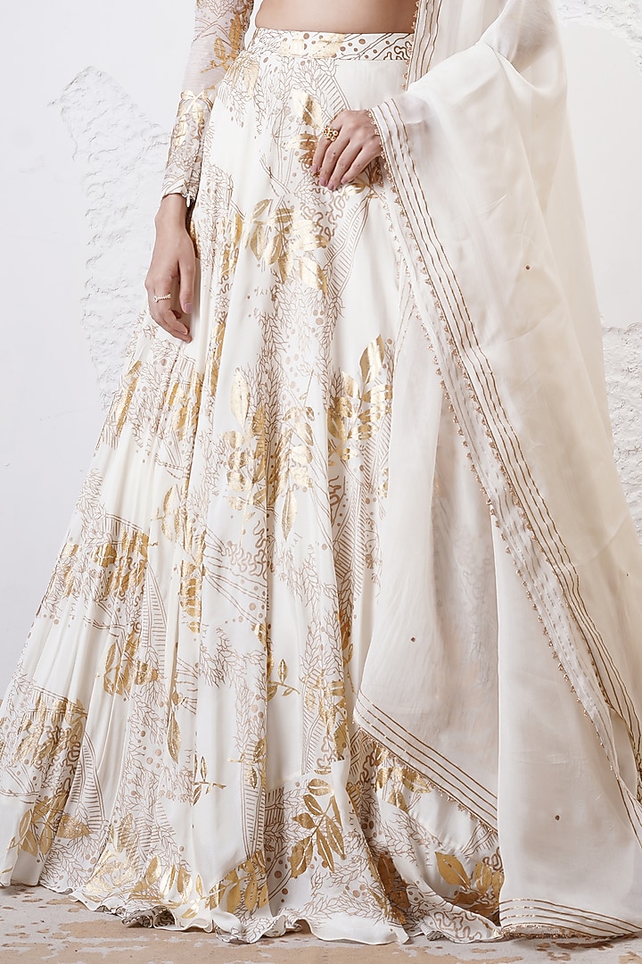 Ivory & Gold Organza Foil Printed Wedding Lehenga Set by Shwetanga at Pernia's Pop Up Shop