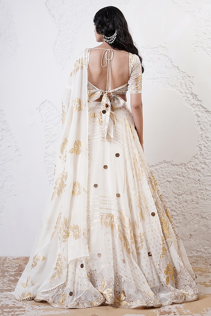 Ivory & Gold Organza Foil Printed Wedding Lehenga Set by Shwetanga at Pernia's Pop Up Shop
