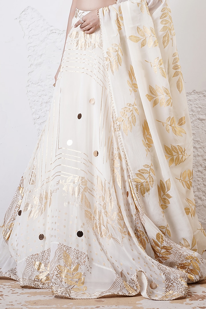 Ivory & Gold Organza Foil Printed Wedding Lehenga Set by Shwetanga at Pernia's Pop Up Shop