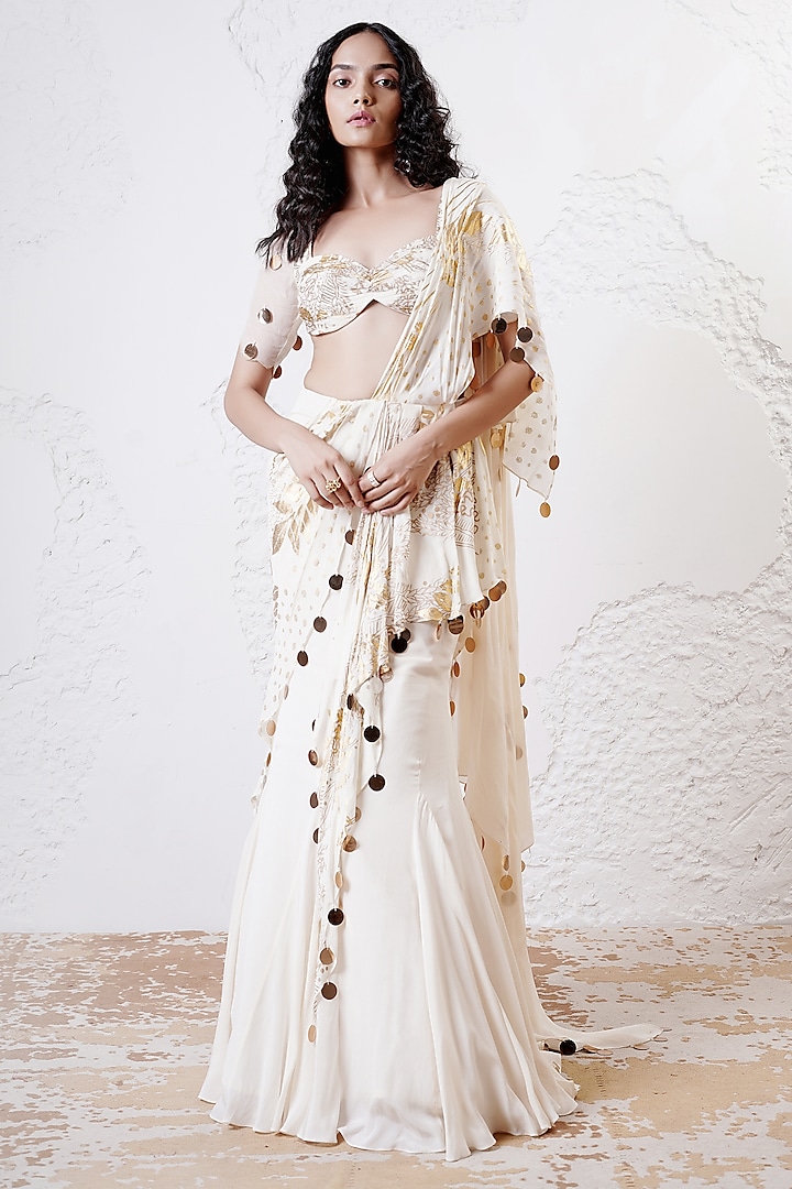 Ivory & Gold Organza Foil Printed Draped Saree Set by Shwetanga at Pernia's Pop Up Shop