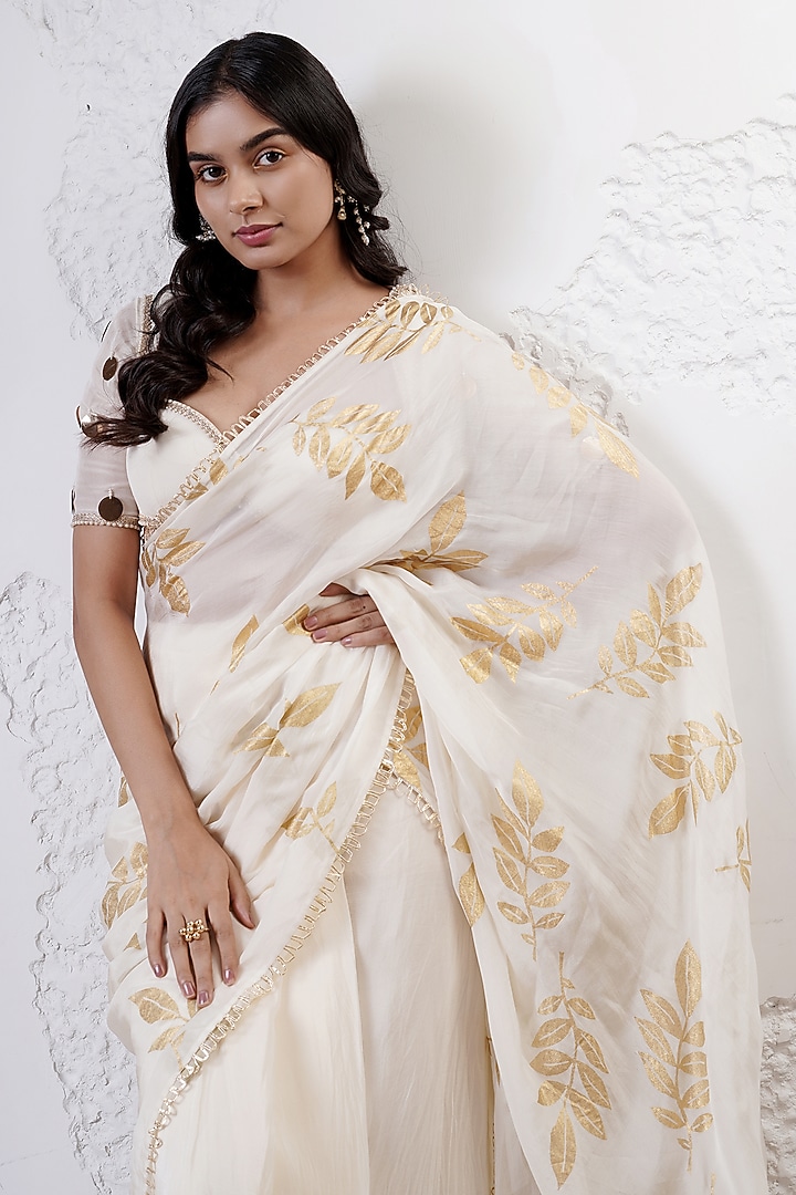Ivory & Gold Organza Foil Printed Party Wear Saree Set by Shwetanga at Pernia's Pop Up Shop