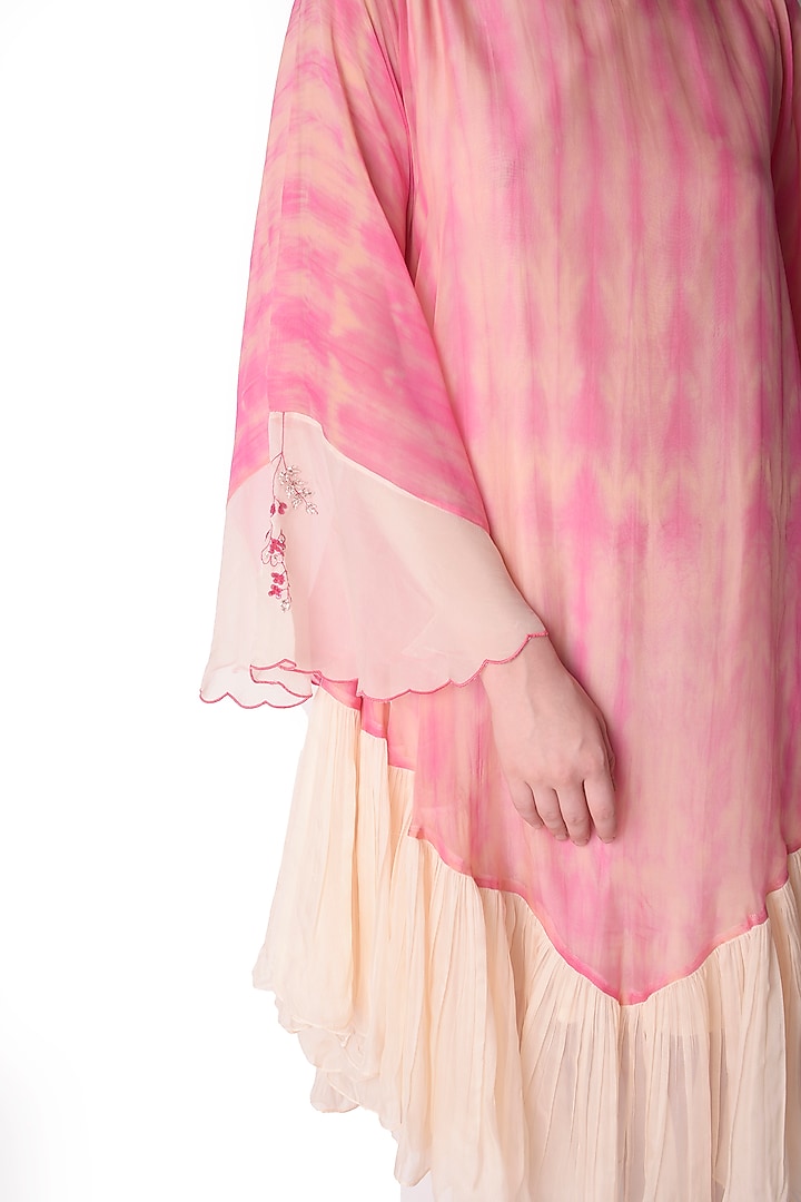 Ivory & Pink Printed Tunic Set by Shwetanga at Pernia's Pop Up Shop