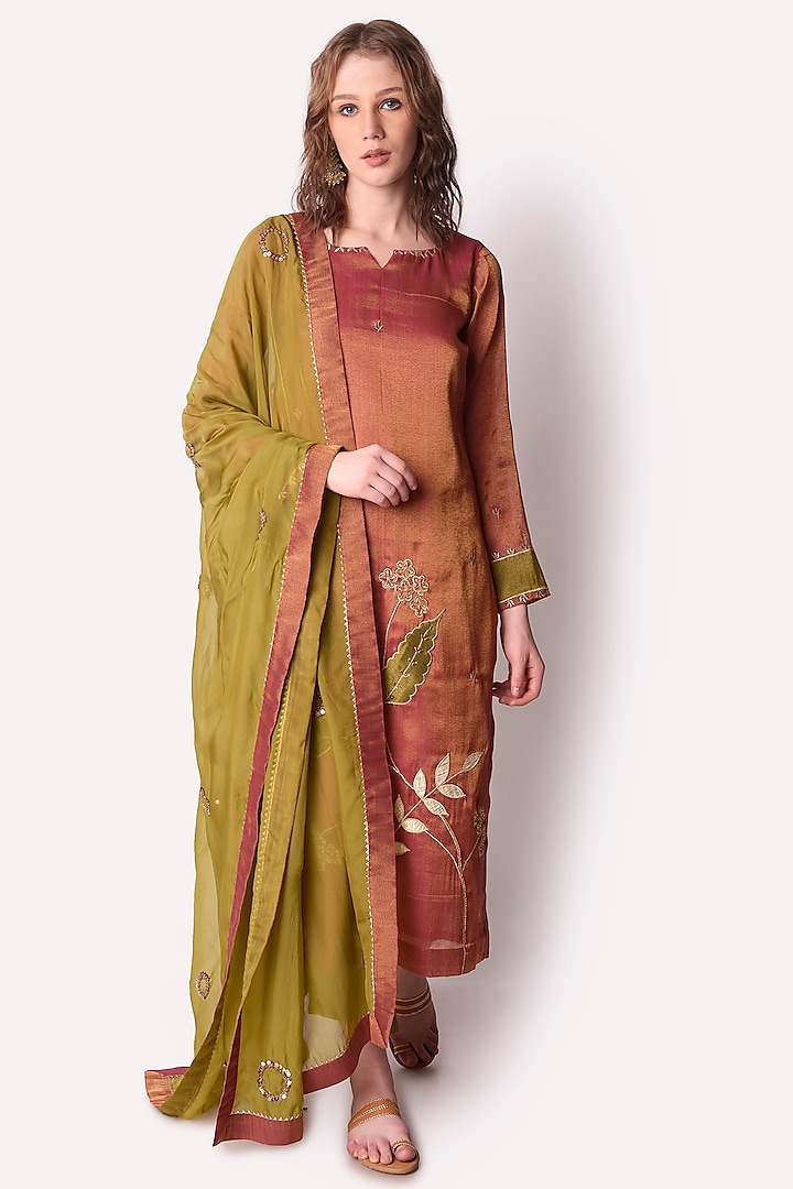 Dead Rose Patch Work Kurta Set by Shwetanga at Pernia's Pop Up Shop
