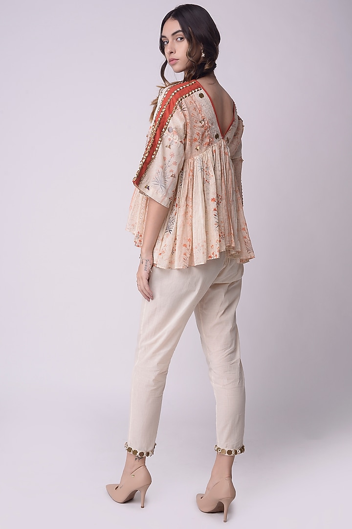 Ivory Embroidered Cropped Pant Set by Shwetanga at Pernia's Pop Up Shop