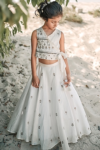 Off-White Chanderi Hand Embroidered Lehenga Set For Girls by Swati Golyan