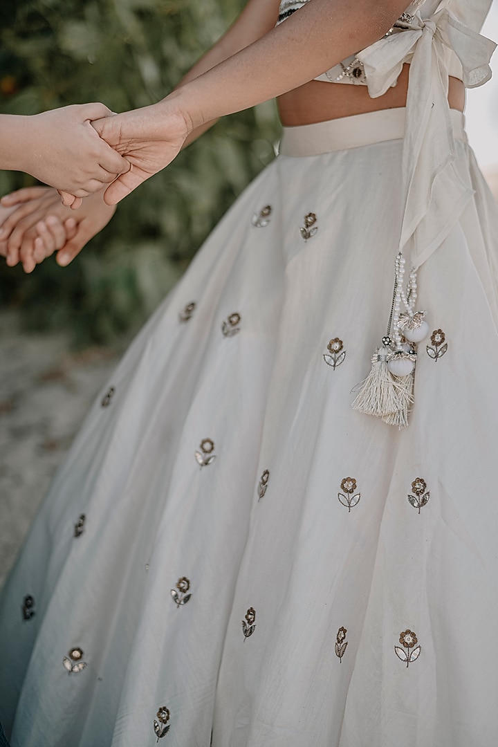 Off-White Chanderi Hand Embroidered Lehenga Set For Girls by Swati Golyan at Pernia's Pop Up Shop