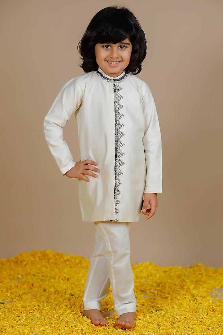 Ivory Chanderi Hand Embroidered Bandhgala Set For Boys by Swati Golyan