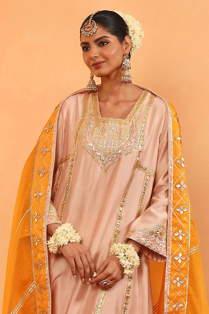 Cozy Peach Chanderi Gota Work Kurta Set by Swati Wadhwani Couture at Pernia's Pop Up Shop